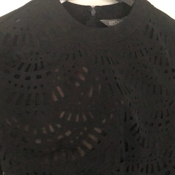 Laser cut stylish black top by Kenneth Cole size XS - Picture 5 of 11